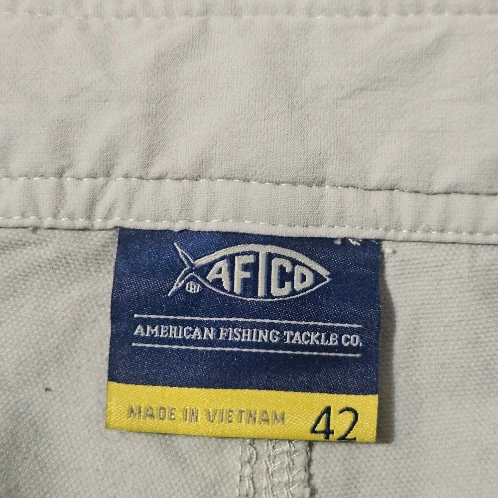 AFTCO Boardshorts Men's 42‎ x 10 Gray Fishing Pockets Stretch Outdoor Nylon Pool